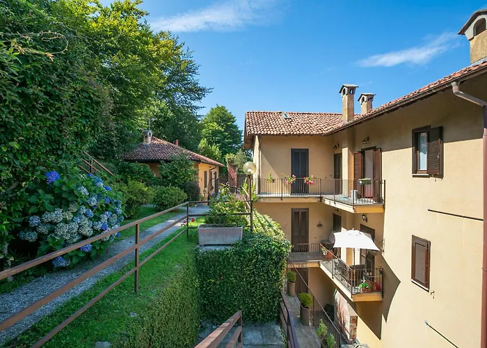 Charming Magognino Hills View - Happy