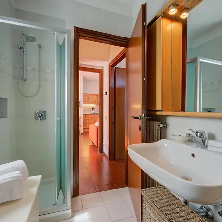 Charming Magognino Hills View - Happy Appartement *