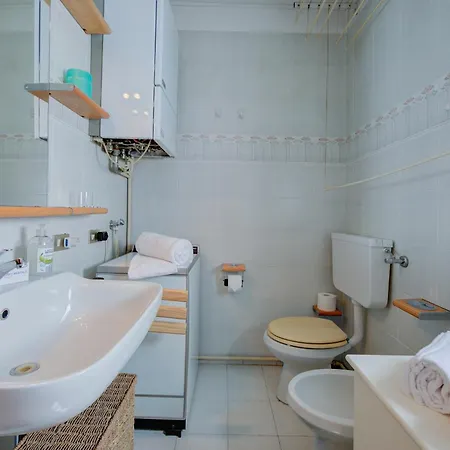 Charming Magognino Hills View - Happy Appartement *